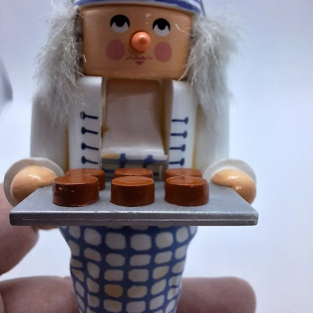 Vintage Hallmark Ornament  1992 North Pole Nutcracker ERIC‎ THE BAKER